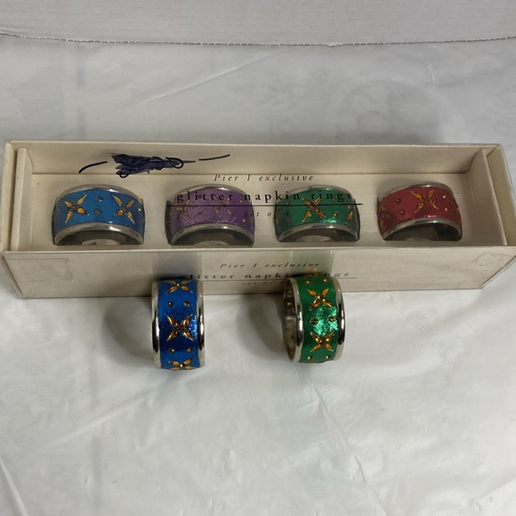 Pier 1 Exclusive Glitter Napkin Rings Lot of 6 Nickel Plated Sparkly Jeweled - Picture 9 of 11